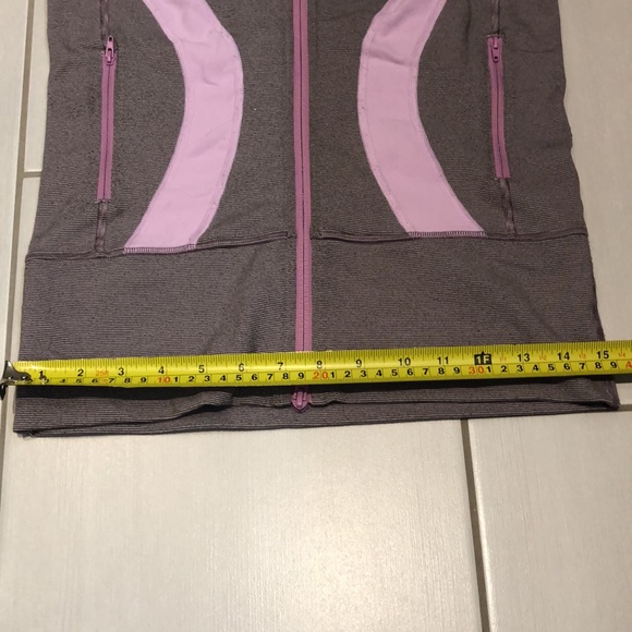 Lululemon in-stride jacket - Picture 4 of 6